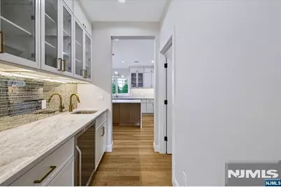 578 Pine Avenue, Saddle Brook Township, NJ 07663 - Photo 13