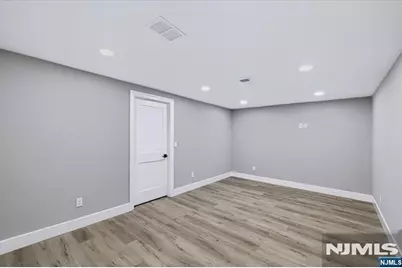 578 Pine Avenue, Saddle Brook Township, NJ 07663 - Photo 43