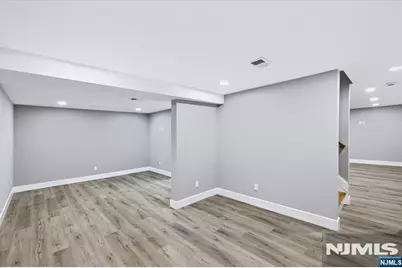 578 Pine Avenue, Saddle Brook Township, NJ 07663 - Photo 41
