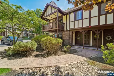 3811 Melville 3811 #3811, Mahwah, NJ 07430 - Photo 1