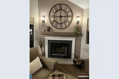 3811 Melville 3811 #3811, Mahwah, NJ 07430 - Photo 5
