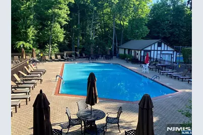 3811 Melville 3811 #3811, Mahwah, NJ 07430 - Photo 31