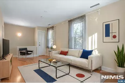 27 Valley Road 2 #2, Montclair, NJ 07042 - Photo 1