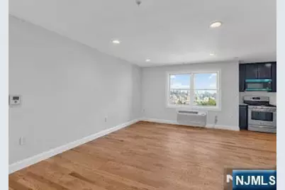 315 7th Street 703 #703, Union City, NJ 07087 - Photo 3
