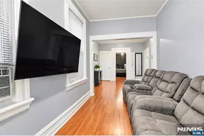 72 1/2 Summer Avenue, Newark, NJ 07104 - Photo 9
