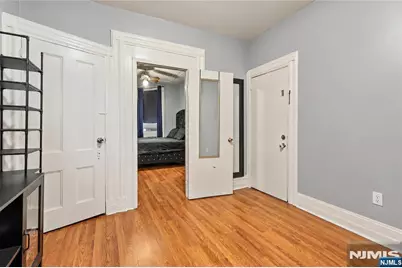 72 1/2 Summer Avenue, Newark, NJ 07104 - Photo 5