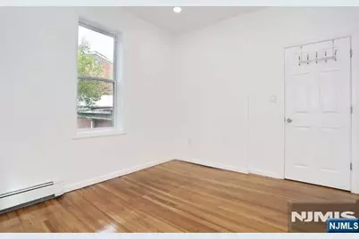 7 Farnham Avenue, Garfield, NJ 07026 - Photo 15