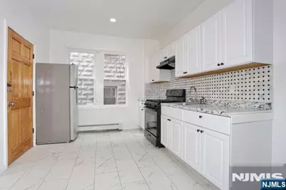 7 Farnham Avenue, Garfield, NJ 07026 - Photo 7