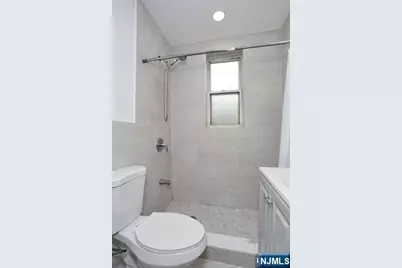 7 Farnham Avenue, Garfield, NJ 07026 - Photo 17
