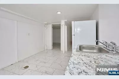 7 Farnham Avenue, Garfield, NJ 07026 - Photo 35