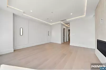 392 Undercliff Avenue, Edgewater, NJ 07020 - Photo 19