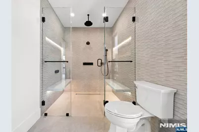 392 Undercliff Avenue, Edgewater, NJ 07020 - Photo 23
