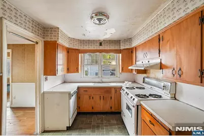 914 Washington Avenue, Ho Ho Kus, NJ 07423 - Photo 9