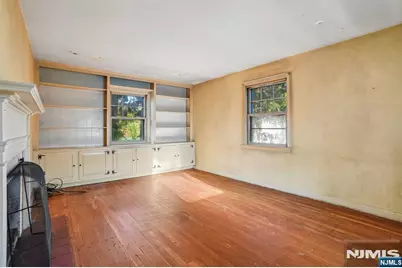 914 Washington Avenue, Ho Ho Kus, NJ 07423 - Photo 5
