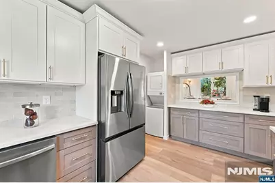 14 Parsons Court, Mahwah, NJ 07430 - Photo 7