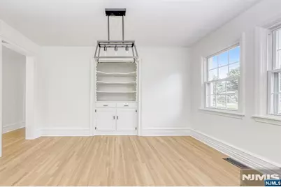 924 Franklin Avenue, Franklin Lakes, NJ 07417 - Photo 5