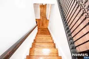 218 Hickory Ave, Bergenfield, NJ 07621 - Photo 13
