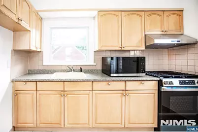 218 Hickory Avenue, Bergenfield, NJ 07621 - Photo 7