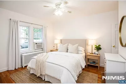 218 Hickory Avenue, Bergenfield, NJ 07621 - Photo 11