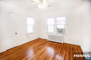 218 Hickory Ave, Bergenfield, NJ 07621 - Photo 9