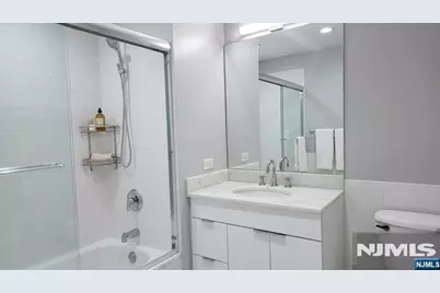 3418 City Place 3418 #3418, Edgewater, NJ 07020 - Photo 9
