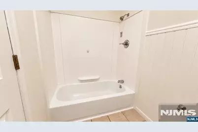 24 Parker Avenue, Hawthorne, NJ 07506 - Photo 19