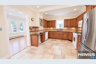 24 Parker Avenue, Hawthorne, NJ 07506 - Photo 5