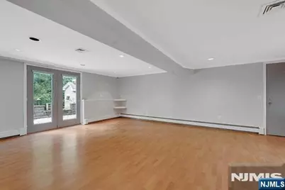 32 Clinton Lane, Wayne, NJ 07470 - Photo 15