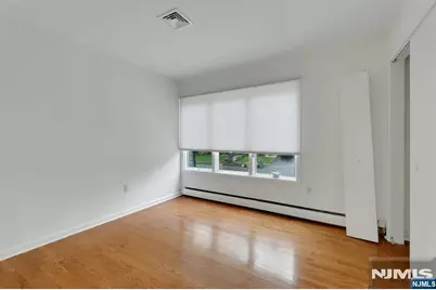 32 Clinton Lane, Wayne, NJ 07470 - Photo 3