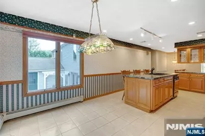 32 Clinton Lane, Wayne, NJ 07470 - Photo 9