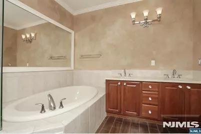 28 Turnberry Lane, Hamburg, NJ 07419 - Photo 31