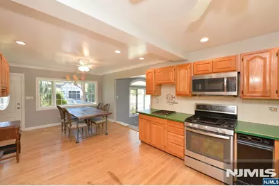 56 Wyandotte Avenue, Dumont, NJ 07628 - Photo 11