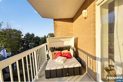 38 Moonachie Road 315 #315, Hackensack, NJ 07601 - Photo 31