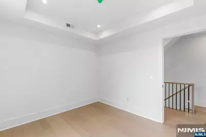 1017 Kingsland Lane, Fort Lee, NJ 07024 - Photo 29