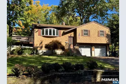32 Esplanade Drive, Hillsdale, NJ 07642 - Photo 1
