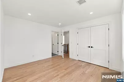 11-17 Harrison Drive, Fair Lawn, NJ 07410 - Photo 21