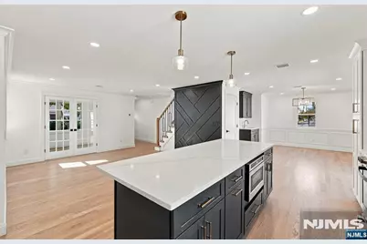 11-17 Harrison Drive, Fair Lawn, NJ 07410 - Photo 11