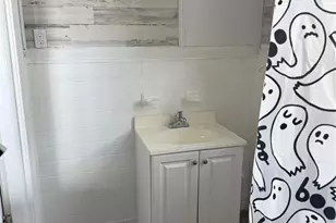 381 Centre St, Nutley, NJ 07110 - Photo 5
