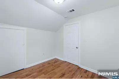 239 19th Street, Newark, NJ 07103 - Photo 11