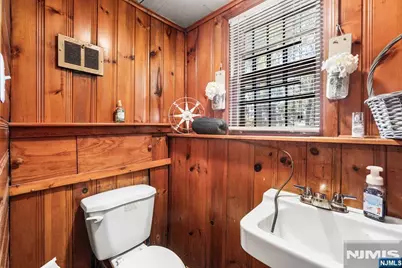 99 6th Street, North Arlington, NJ 07031 - Photo 15