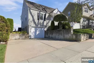 164 Arlington Boulevard, North Arlington, NJ 07031 - Photo 3