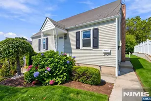 164 Arlington Blvd, North Arlington, NJ 07031 - Photo 1