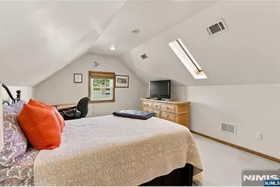 164 Arlington Boulevard, North Arlington, NJ 07031 - Photo 17