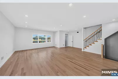 85-87 Echo Place A #A, Elmwood Park, NJ 07407 - Photo 5