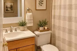 546 Art Ln, Ridgefield, NJ 07657 - Photo 13