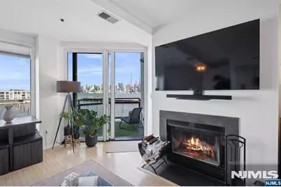 600 Harbor Boulevard 949 #949, Weehawken, NJ 07086 - Photo 5