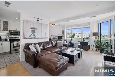 600 Harbor Boulevard 949 #949, Weehawken, NJ 07086 - Photo 3