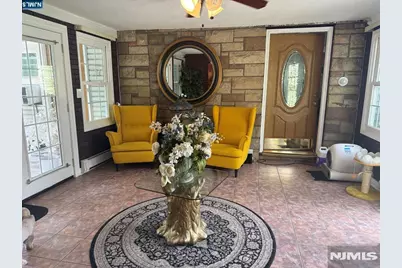 99 Forest Avenue, Paramus, NJ 07652 - Photo 5