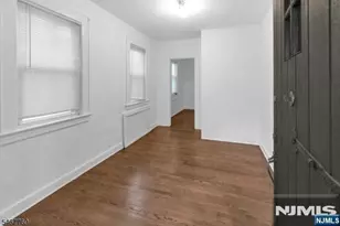 46 Oakland Terrace, Newark, NJ 07106 - Photo 15
