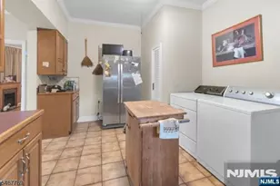 46 Oakland Terrace, Newark, NJ 07106 - Photo 11